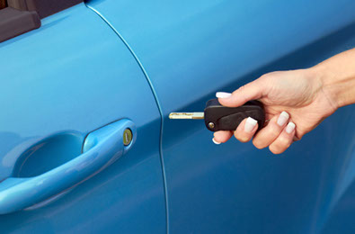 Transponder key duplicates and programing in Fort Lauderdale.